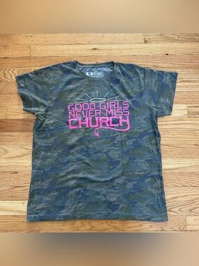 Eric Church Good Girls Never Miss Church Camo T-Shirt Women’s XL